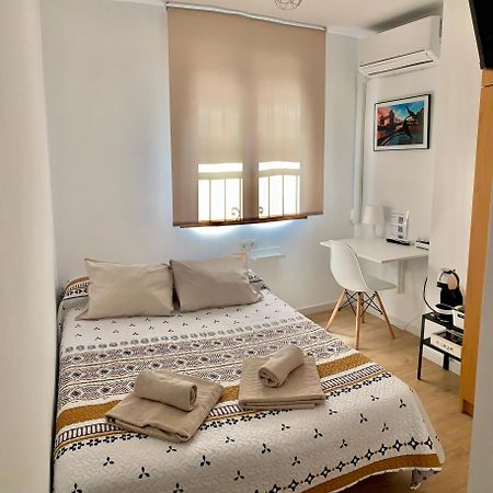 Habitacion Gonzalez Málaga Exterior foto