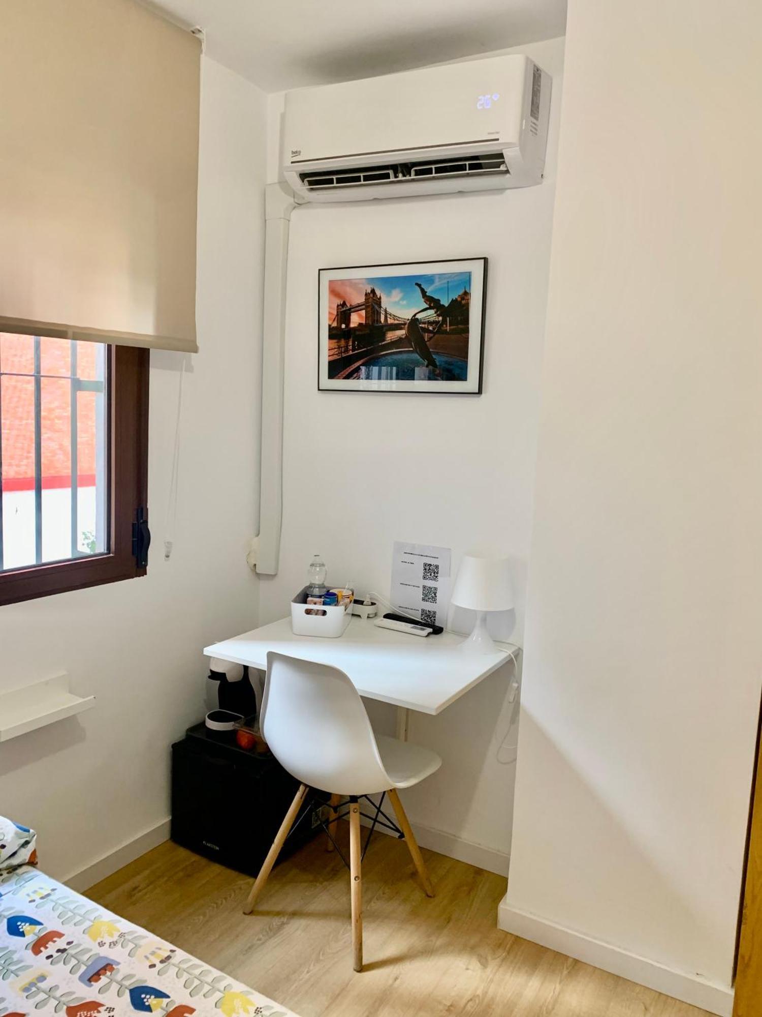 Habitacion Gonzalez Málaga Exterior foto